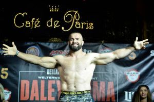 Oli Thompson 300x200