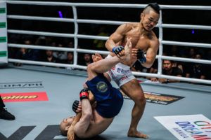 Dae Hwan Kim leg lock