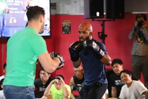 Demetrious Johnson sparring