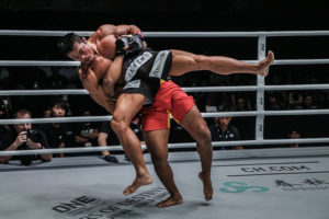 Agilan Thani takes down Yoshihiro Akiyama