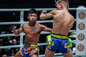 Rodtang Jitmuangnon lands a right hook to the body of Jonathan Haggerty at ONE: 'Dawn of Heroes'