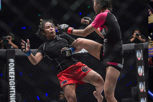 Jomary Torres kick