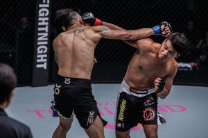 Shannon Wiratchai punch 2