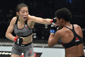 Wu Yanan punches Joselyne Edwards