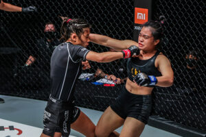 Victoria Lee punches Sunisa Srisen