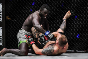 Oumar Kane hammers Patrick Schmid