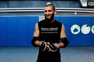 Khamzat Chimaev sparring 300x200