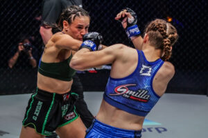 Diandra Martin punches Smilla Sundell at ONE: 'Full Circle' in Singapore