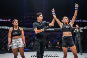 Tiffany Teo beats Ritu Phogat at ONE 161